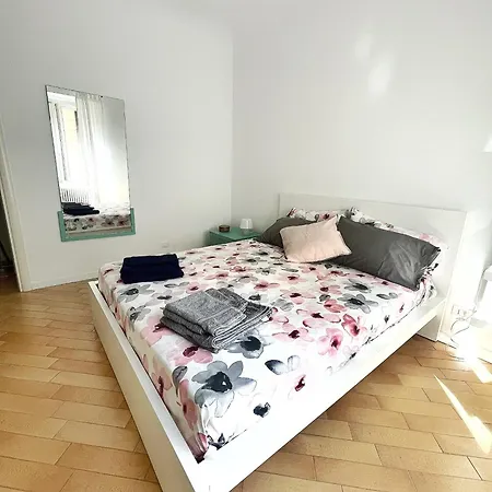 Apartman Ampio E Accogliente Bilocale - Fara 1, Porta Nuova